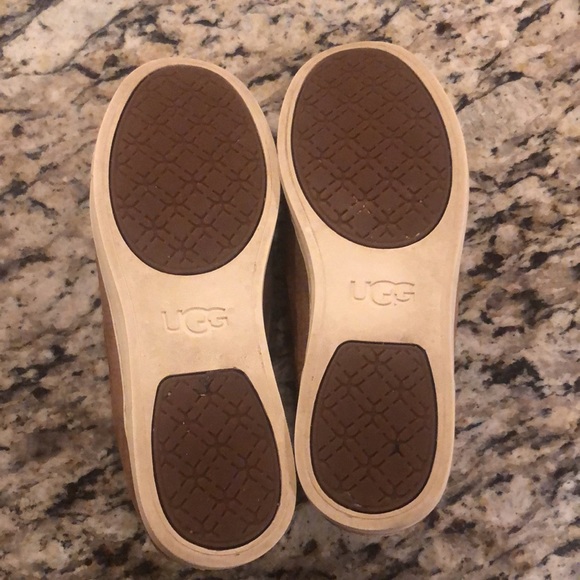 UGG SLIP ON SHOES SZ 8.5 - Picture 8 of 10